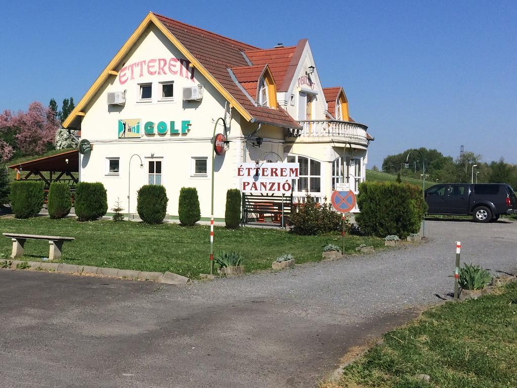 Golf Étterem és Panzió Kaposvár Exterior foto